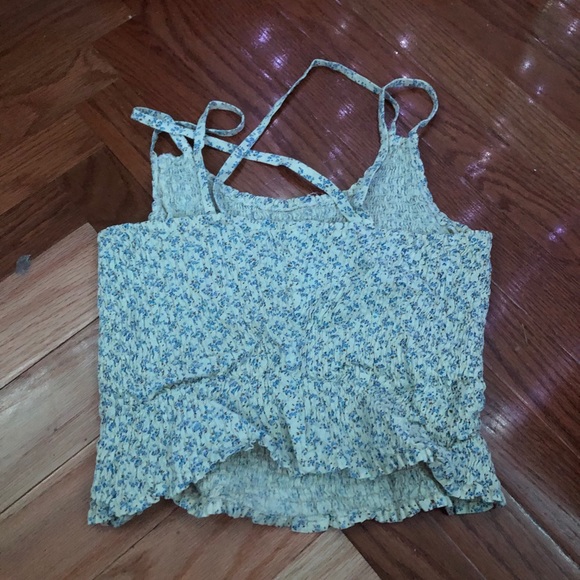 Crop top - Picture 2 of 3